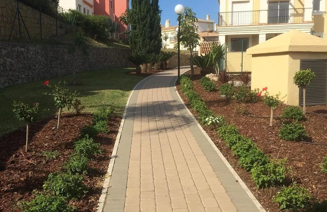 Lux Apartm Beauvivir-1