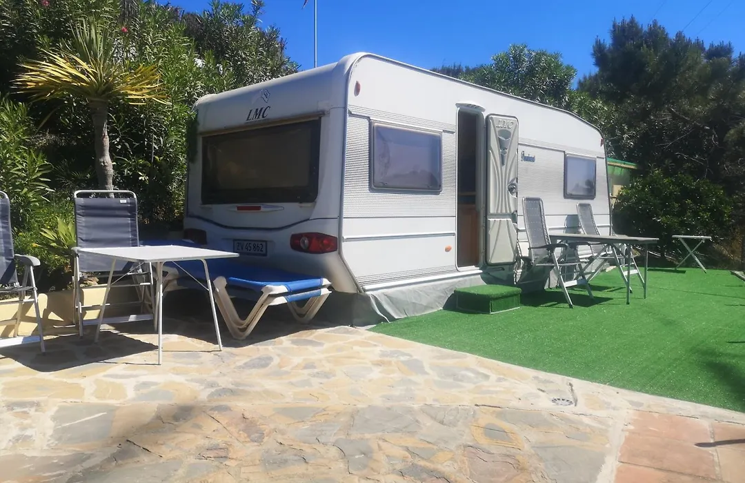 Roca Caravan-1