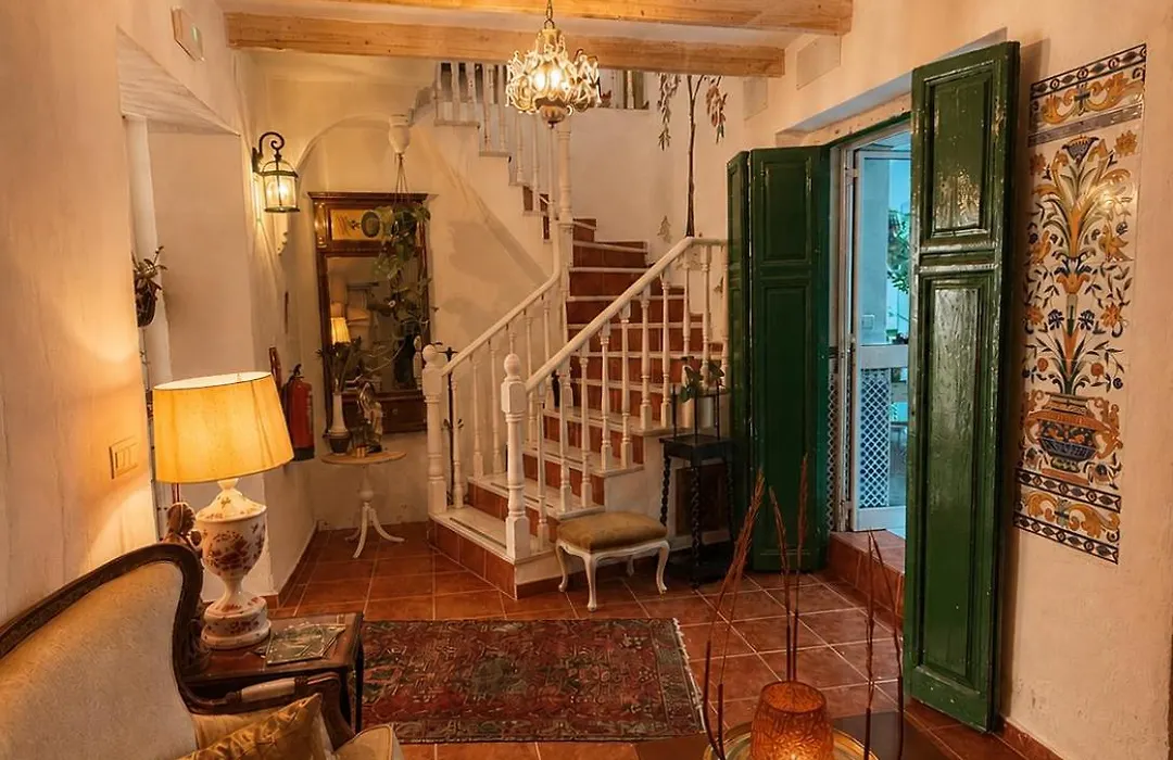 Encanto Guesthouse-1
