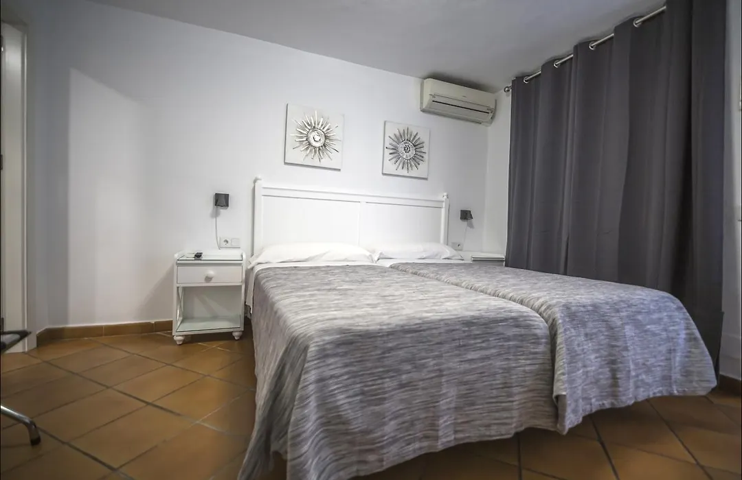 Hostal San Ramon-1
