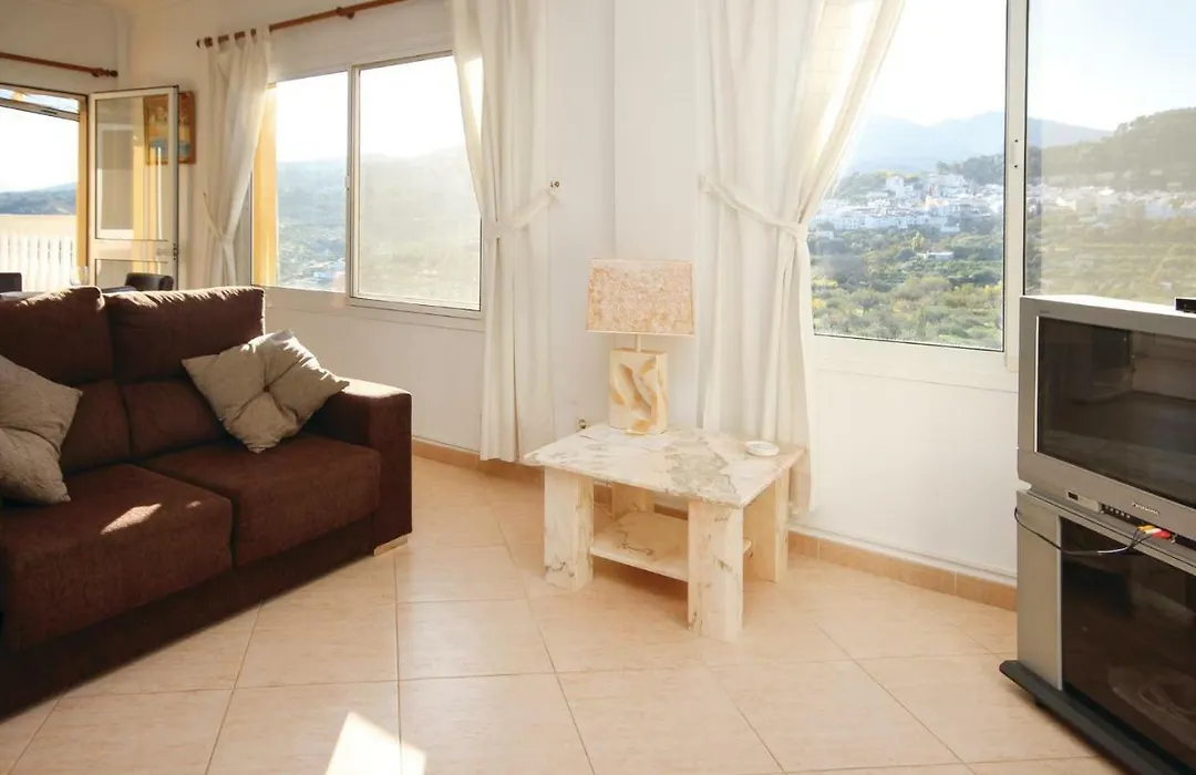 Awesome Home In Monda With 3 Bedrooms, Wifi And Outdoor Swimming Pool-1