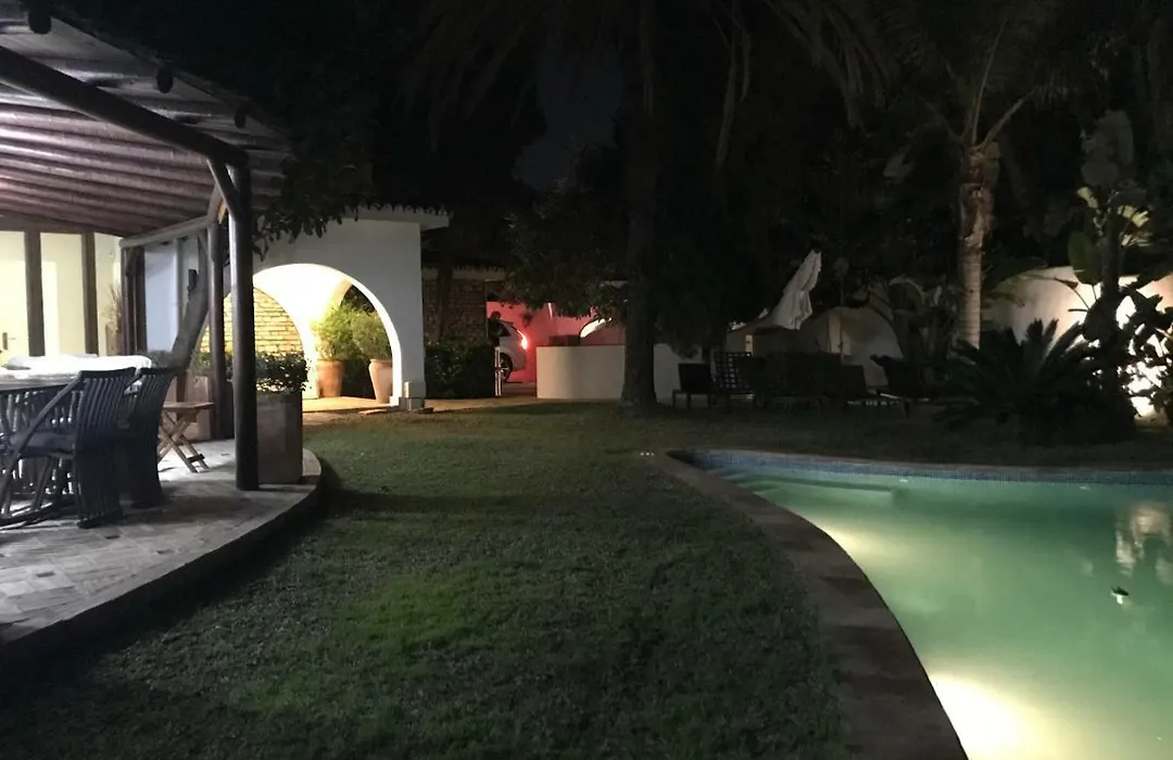 Villa With Heated Pool And Jacuzzi Close To Puerto Banus And Beach-1