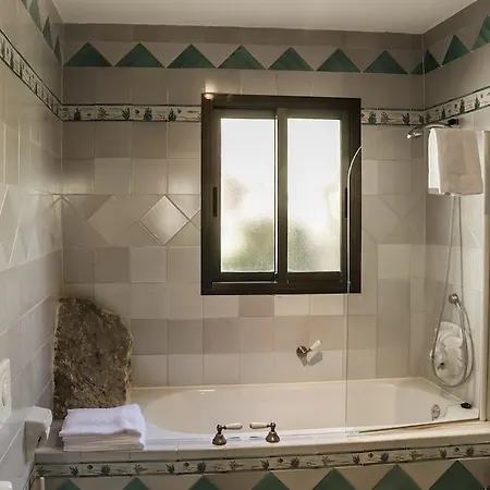 Hotel Castillo De Monda-2