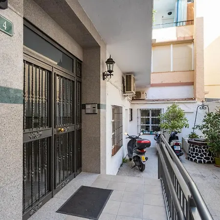 Piso En Pleno Centro De Fuengirola Junto Estacion De Renfe-3