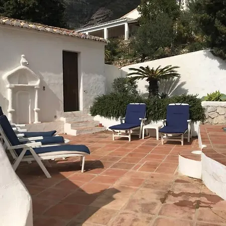 Stunning House With Private Pool And Amazing Views-2