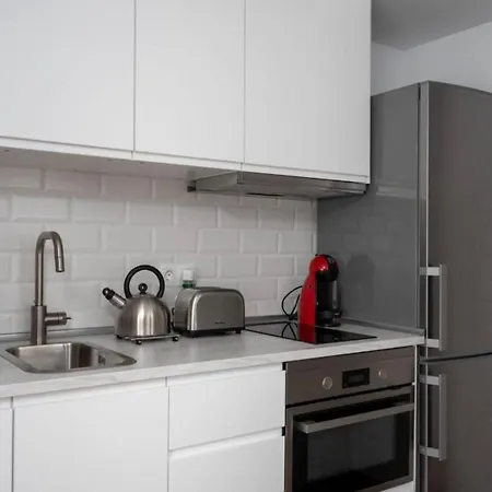 Bonito Apartamento En Torremolinos La Carihuela-3