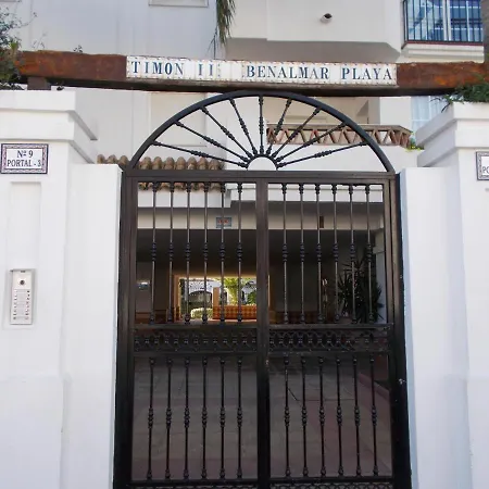 Timon Ii, Luxury 3 Bedroom Beachside Apartment-2