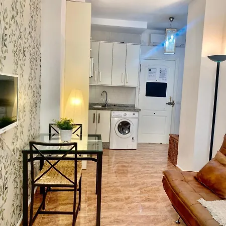 Lyrioshomes Malaga La Merced Centro-2