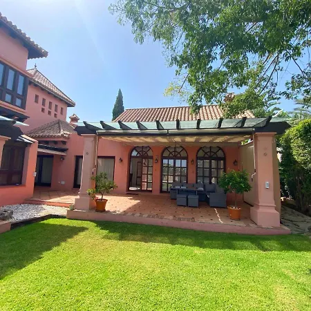 Villa Golden Mile-3