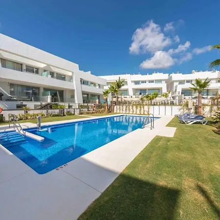 New Top Townhouse With Private Pool/4Bdr/3.5Bath-2