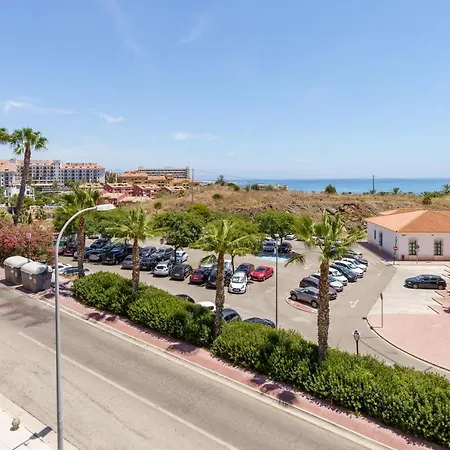 Chic Beachfront Flat With Amazing Sea Views And Private Indoor Parking-2