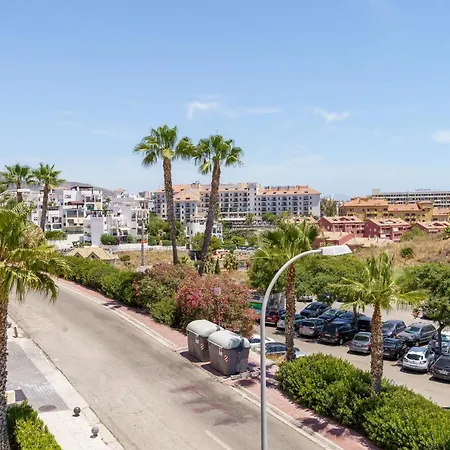 Chic Beachfront Flat With Amazing Sea Views And Private Indoor Parking-3