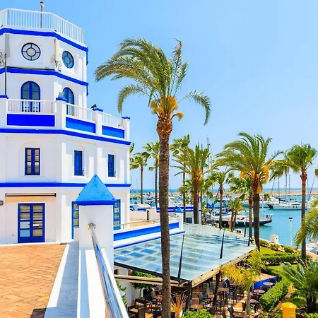 Estepona Seafront Apartment-3