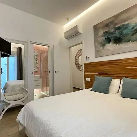 Luxury Family Holiday Homes - Chinorros Fuengirola-3
