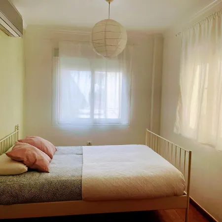 Exclusive And Gorgeous Seefront Studio Apartment!-3