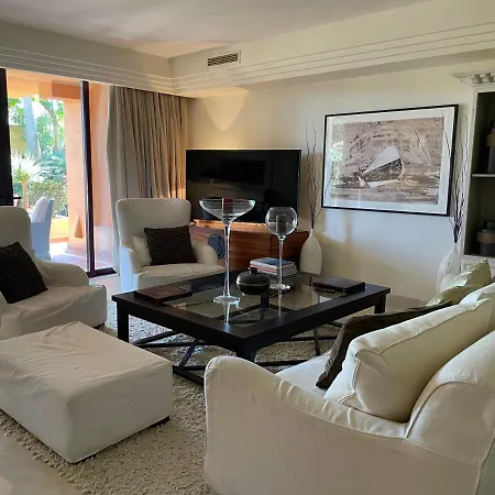 Alzambra Hill Club, Puerto Banus, Marbella-3