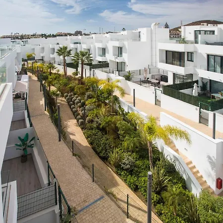 Vista Del Mar-2