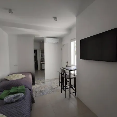 Room Near The Sea-2