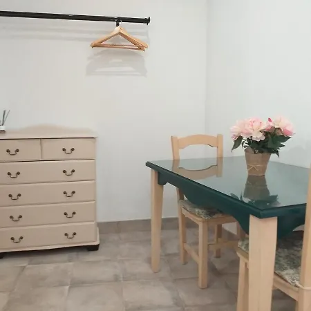Malaga Ensuites City Centre-3