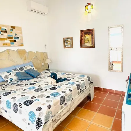 Casira, casitas en gastenkamers, Viñuela, Andalucía-2