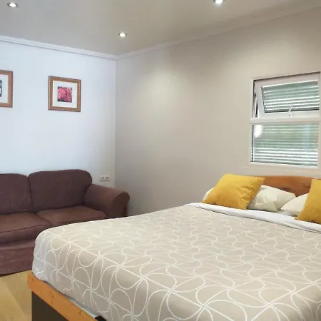 Malaga Ensuites City Centre-2