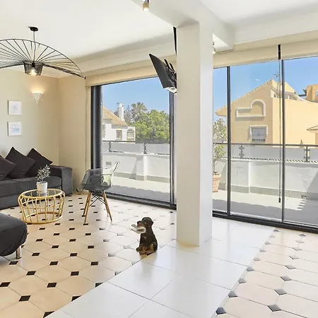 Villa In Fuengirola Center New Salt Water Pool-3