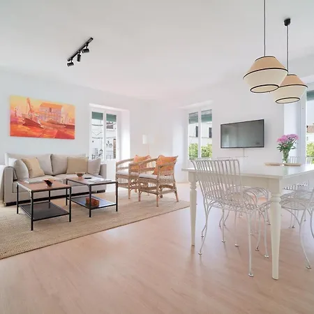 Orange Square Rooftop Apartment 250 M2-3