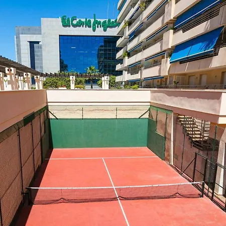 Marbella Home Rentals - Marina Banus, Puerto Banus, 2Br Terrace, Parking & Pool-3