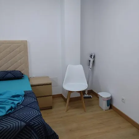 Spacious And Private Room - Lo Mejor En Malaga Centro-3