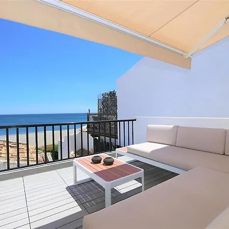 Beachhouse Galore-3