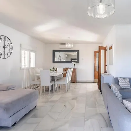 Stunning 5 Bedroom Villa, Sea Views, Private Pool, Estepona, Sleeps Up To 12-3
