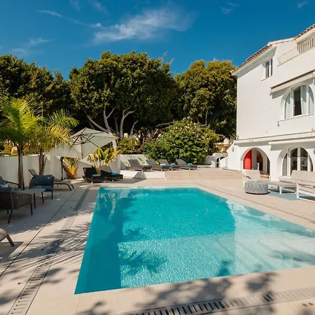 Marbella, Costabella - Beachfront Villa With Heated Pool-2