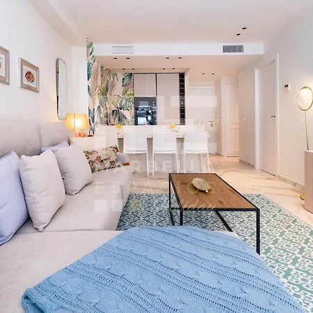 751, Renovated 2 Beedroom Apartment, Second Line Of The Beach, Wifi, Parkinging-3