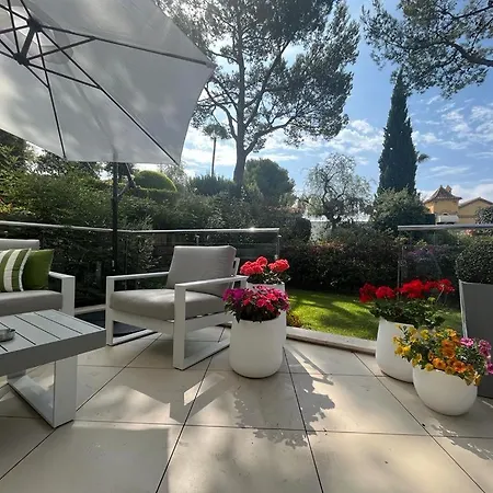 Modern Villa In Gated Complex Sierra Blanca Marbella-3