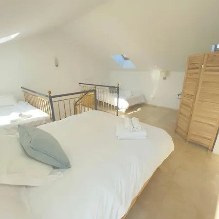 Townhouse 4Br - Beachfront! - Pool - Best Location-2