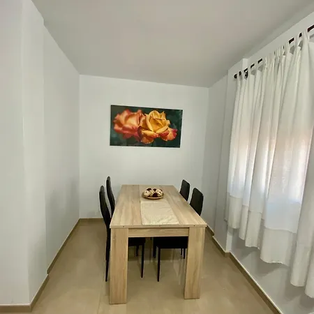 “Smile Nerja” Chic Apartment With Wifi, 4 Guests-2