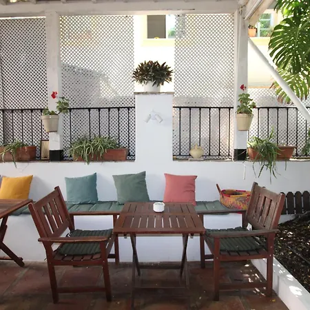 Hostal Las Acacias-3