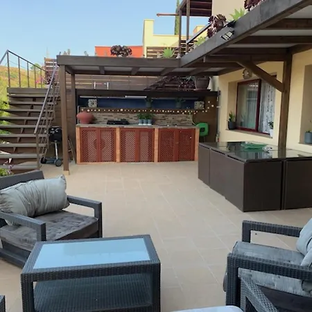 Gorgeous 3 Bedrooms In Villa Natural Reserve Park!-2
