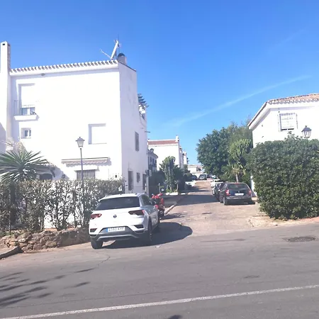 Apartamento Bien Situado En Marbella-3