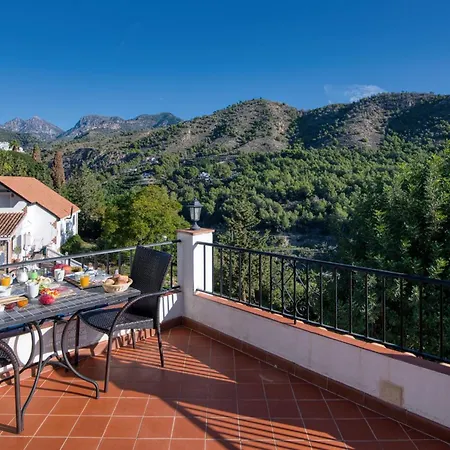 Villa Morera Bed & Breakfast-2