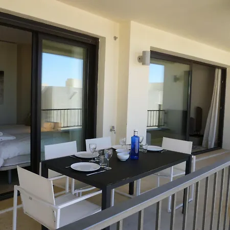 Luxurious Apartment With Spa Area-3