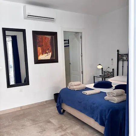 Shanti'S Andalusian Rooms-3