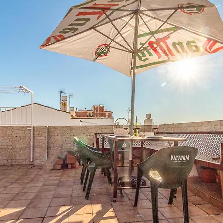 Stunning Home In Malaga With Wifi-2