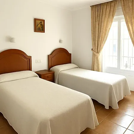 Apartamentos Balcon De Carabeo-3