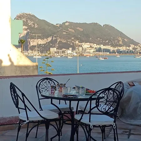 Gibraltar Views Guest House-2