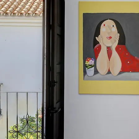 Authentic Andalusian Townhouse - Private Roof Terrace - 5Min Beach-2