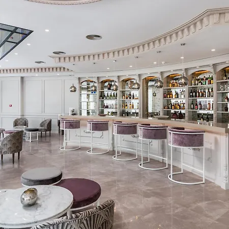 Boutique Hotel B51-2