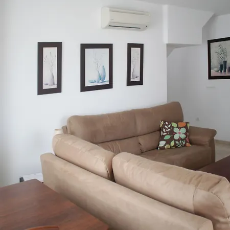 Apartamentos Turísticos Fercomar-2