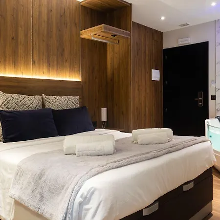 DAOS Suites&Terrace Marbella-3