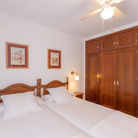 Apartamentos Miguel Angel-3